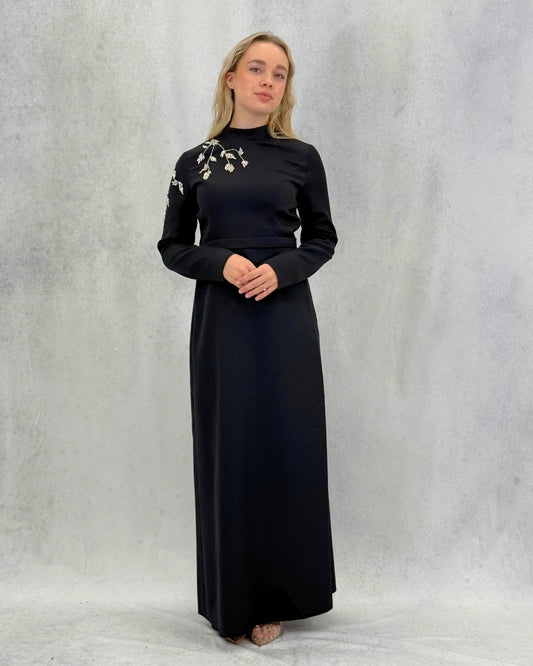 Alvina Taş İşlemeli Omuz Detaylı Sade Abiye Elbise