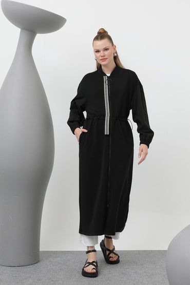 فستان مطوي الخصر بسحاب أمامي وشريط مفصل