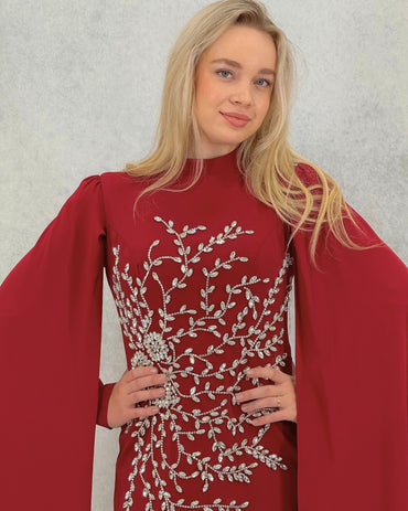 Taş İşlemeli Pelerin Kollu Uzun Abiye Elbise