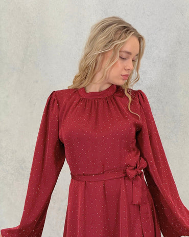 Minimal Taş Detaylı Kuşaklı Elbise