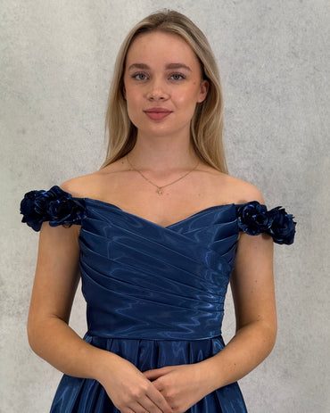 Çiçek Omuz Detaylı Janjan Abiye Elbise