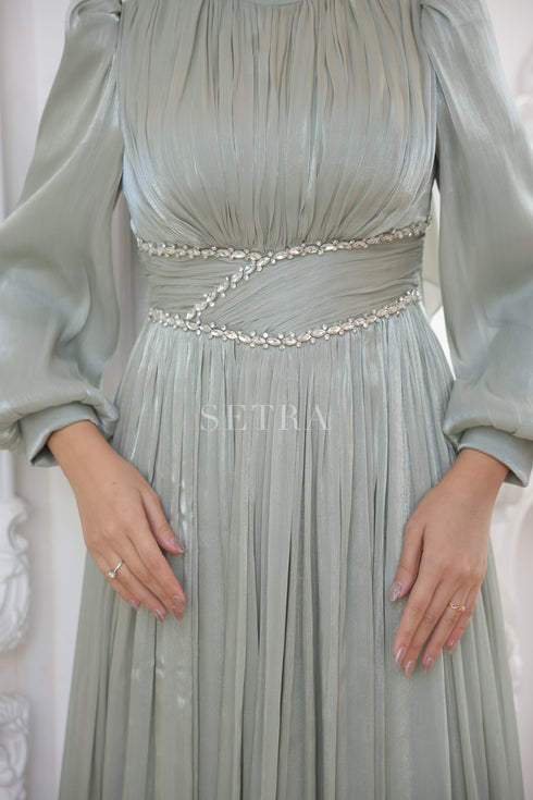 Taş Detaylı Pileli Tesettür Abiye Elbise