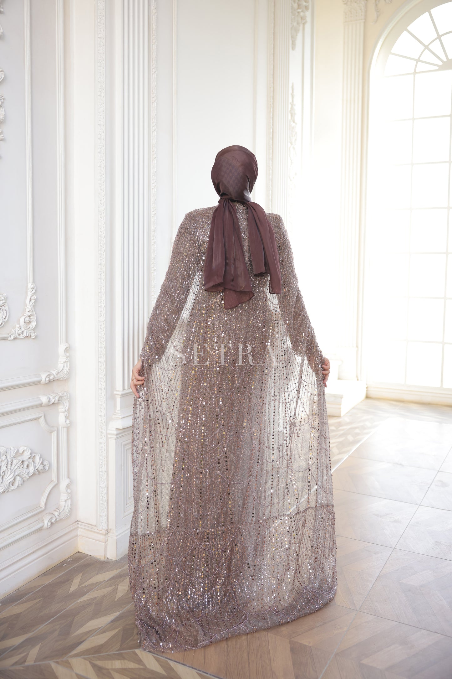 Özel Tasarım Pelerinli Abiye – Vizon