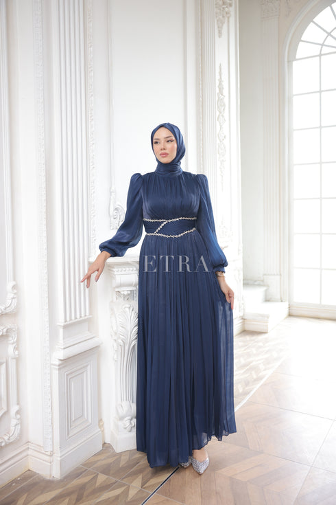 Taş Detaylı Pileli Tesettür Abiye Elbise