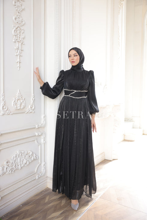 Taş Detaylı Pileli Tesettür Abiye Elbise