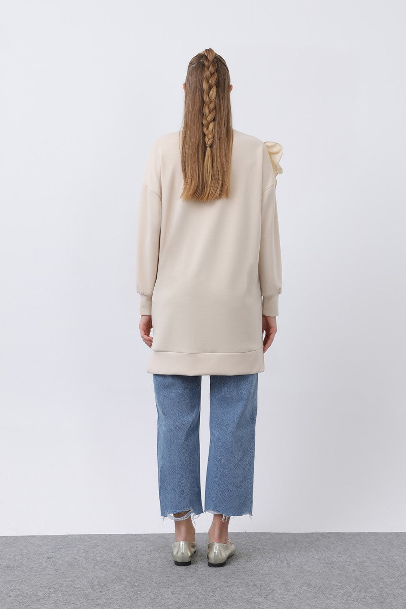 Kadın Omzu Fırfır Detaylı Dantel Garnili Tunik