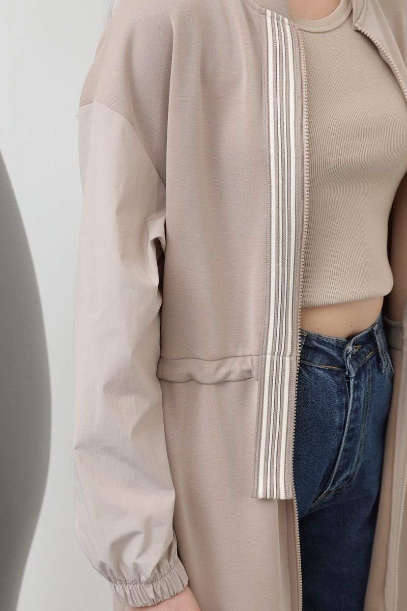 Önü Fermuar ve Şerit Detaylı Beli Büzgülü Elbise