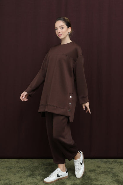 Yanları Çıtçıt Detaylı Yırtmaçlı Basic Takım