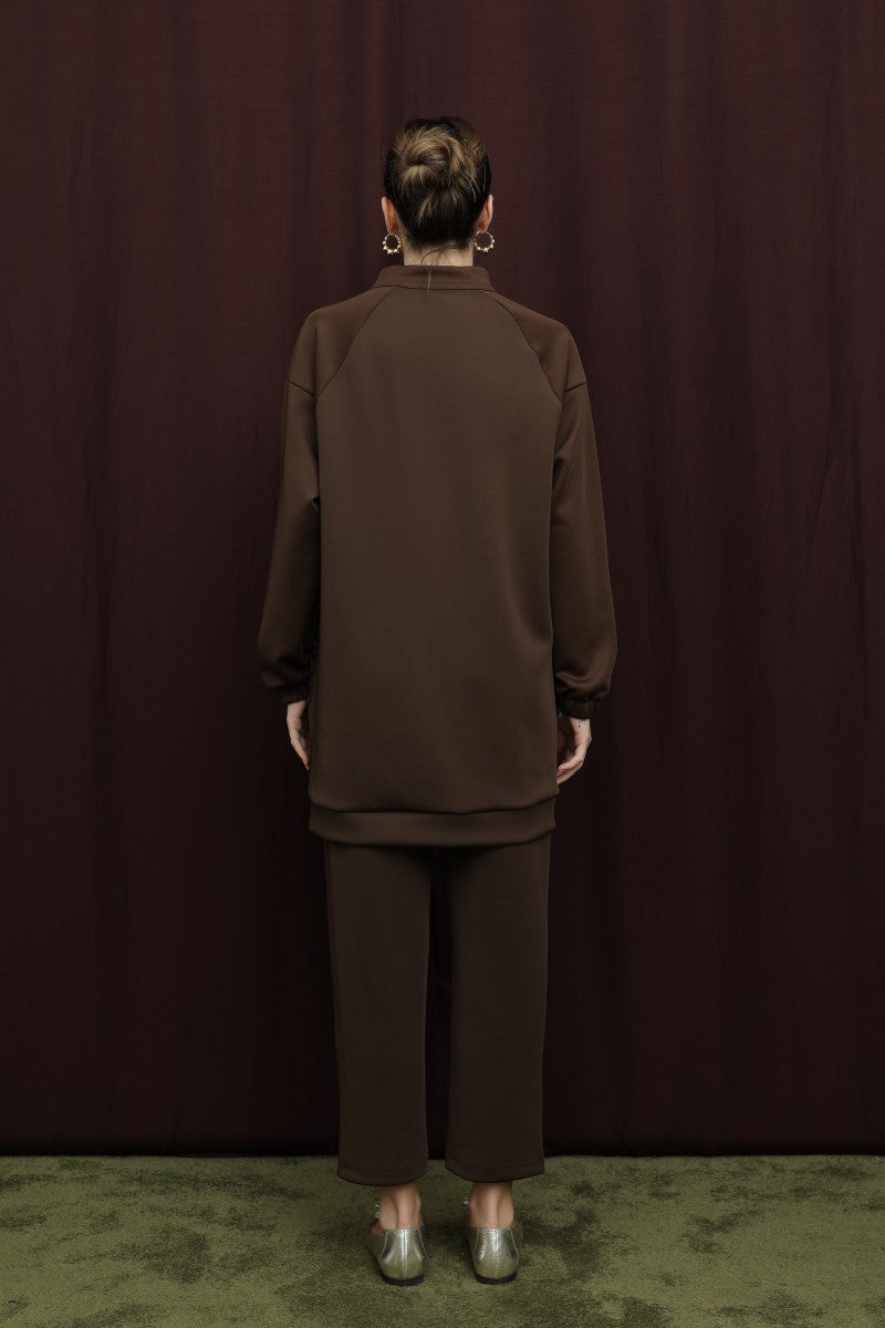 Dantel Detaylı Hakim Yakalı Fermuarlı Takım