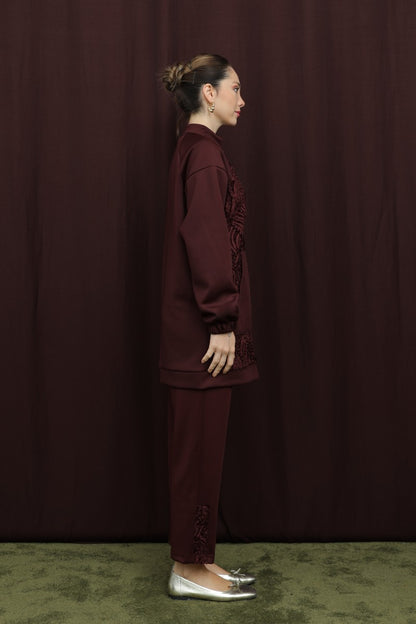 Dantel Detaylı Hakim Yakalı Fermuarlı Takım