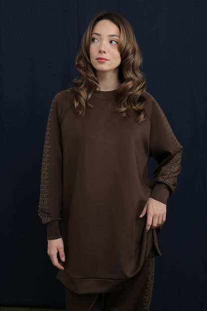 Kolları ve Pantolon Yanları Taş Detaylı Basic Takım