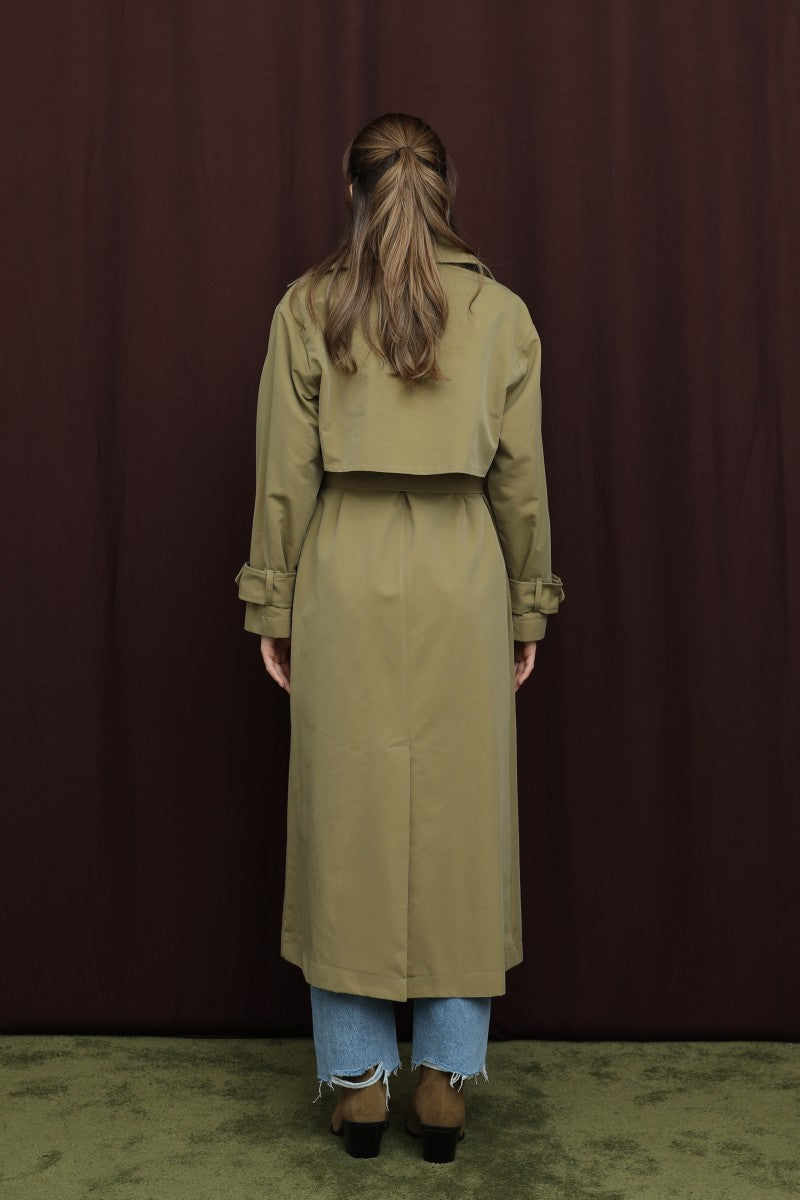 Düğme Detaylı Trenç