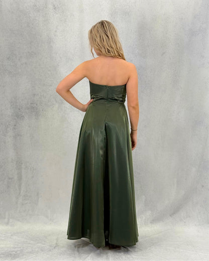 Trägerloses funkelndes Abendkleid