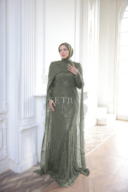 Özel Tasarım Pelerinli Abiye – Açık Haki