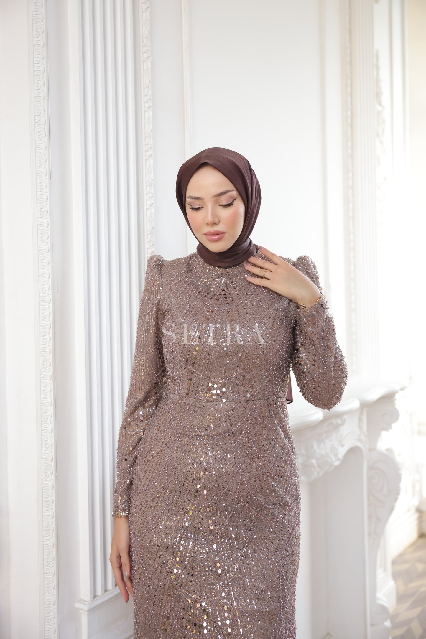 Özel Tasarım Pelerinli Abiye – Vizon