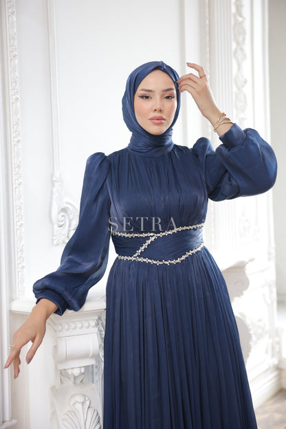 Taş Detaylı Pileli Tesettür Abiye Elbise