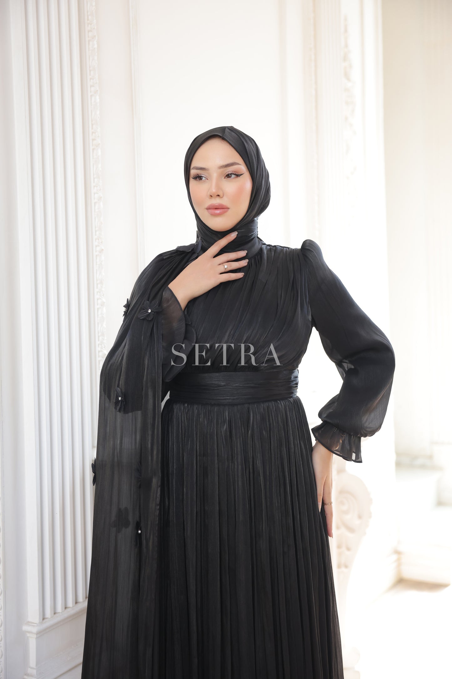 Çiçekli Pelerin Detaylı Şık Abiye Elbise