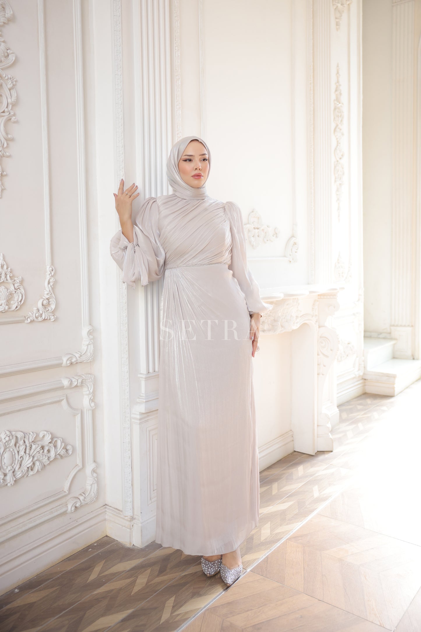 Zarif Taş Detaylı Tesettür Abiye Elbise