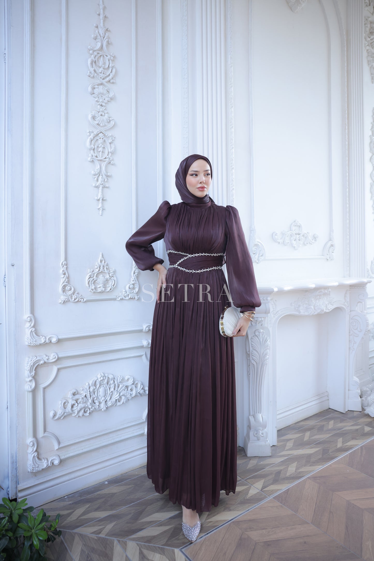 Taş Detaylı Pileli Tesettür Abiye Elbise