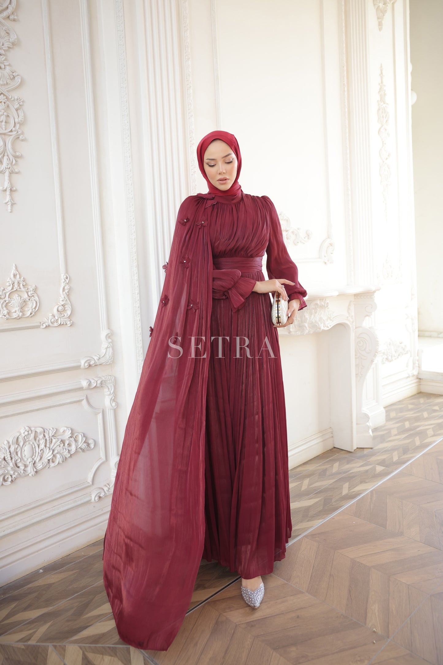 Çiçekli Pelerin Detaylı Şık Abiye Elbise