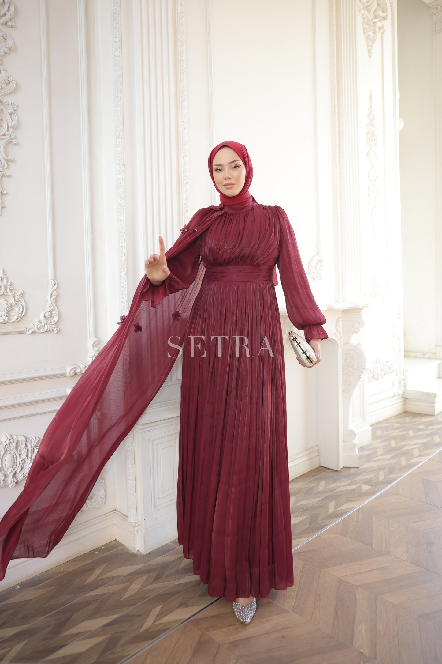 Çiçekli Pelerin Detaylı Şık Abiye Elbise